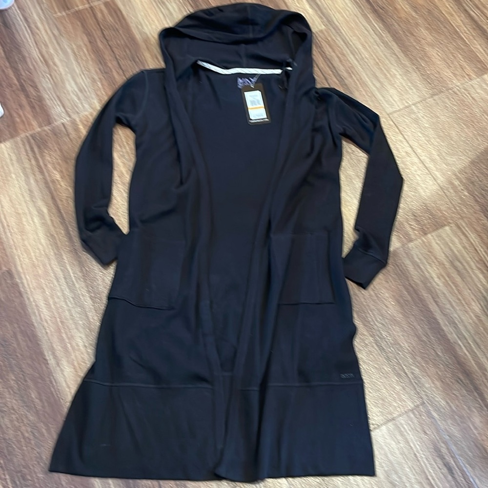 NWT Andrew Marc Performance Sweater